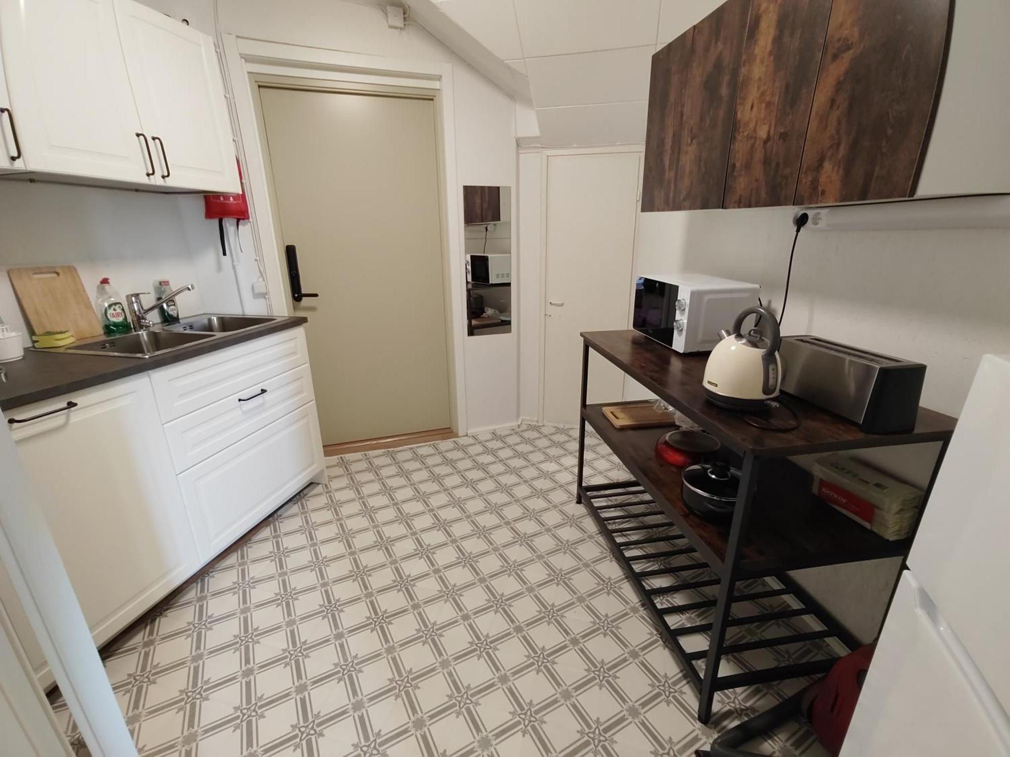 Kalle'S Unluxury Guest House Cl0Sed From 1St Of Feb 2025 Ελσίνκι Εξωτερικό φωτογραφία